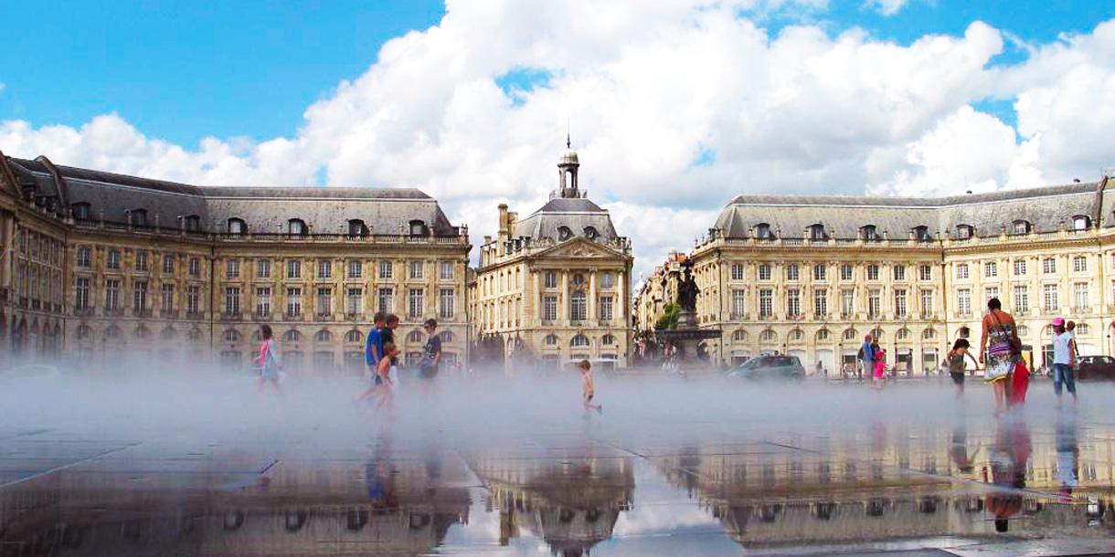 Private full day walking tour in Bordeaux