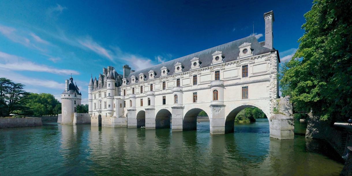 Private family tour of the Château de Chenonceau in the Loire Valley