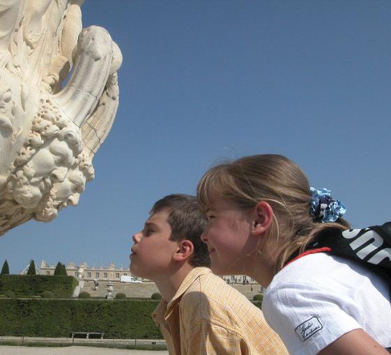 Private family tour of Versailles in Paris