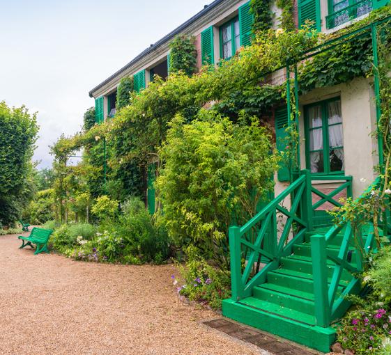 Visite privée d'un village charmant à Giverny au départ de Paris